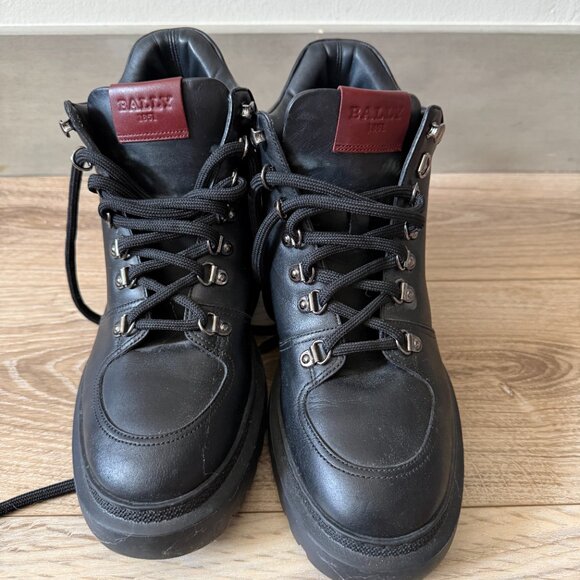 Bally Women's Valiant Leather Boots- Size 38 - Picture 2 of 5